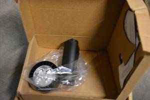 lot 229 image: Track Lights LLAB030RSBKVA - 4 Total