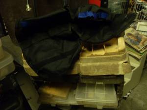 lot 293 image: Fishing Lot Vests, Lures