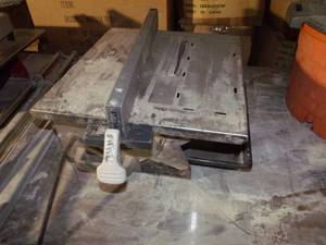 lot 469 image: Workforce Wet Saw Tile Saw Model THD550