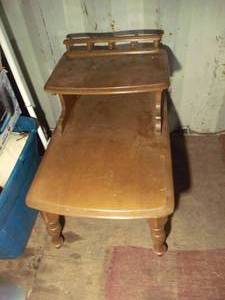 lot 482 image: Vintage Mid-Century Accent Table