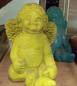 lot 496 image: Yard Dcor Blue and Yellow Cement Cherubs