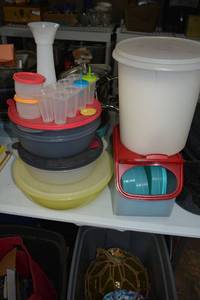 lot 390 image: Tupperware Large Lidded Bowls, Cannister Set
