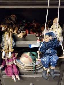 lot 170 image: Clowns and Masks Lot