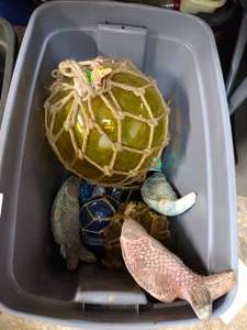 lot 393 image: Fish Dcor and Colored Glass Globes in Net