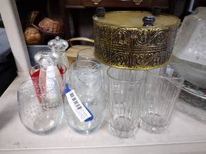 lot 181 image: Glass Tumbler Set, Wine Glass Tumblers, Salt and Pepper Shakers