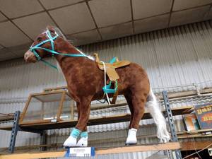 lot 119 image: 20 Velvet Flocked Toy Horse