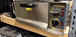 lot 411 image: Robot Coupe Pizza Oven