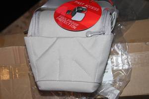 lot 255 image: 2 Boxes of Manfrotto Vivace 20 Holster Dove Stile P - Camera Bags - 4Box