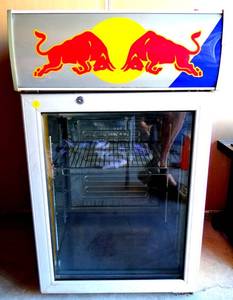 lot 2 image: RED BULL COLD MASTERS MODEL CMV100 REFRIGERATOR $$$