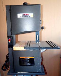 lot 1 image: LIKE NEW - CENTRAL MACHINERY 9 BENCH TOP BAND SAW - WORKS $$$