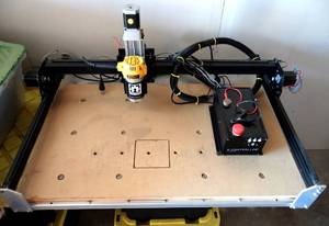 lot 4 image: BIG $ ITEM - CNC Machine Wood Carving Cutting Engraving Router wTriquenta Platform & Inventibles X-Controller
