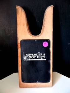 lot 9 image: CAVENDERS BOOT CITY BOOT REMOVER JACK