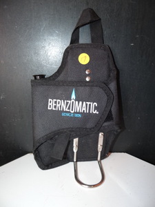 lot 17 image: BERNZOMATIC HOSE TORCH POUCH