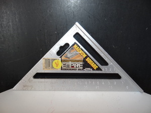 lot 18 image: EMPIRE MAGNUM SQUARE