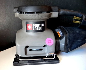 lot 22 image: PORTER CABLE 14 Sheet Orbital Finish Sander - WORKS