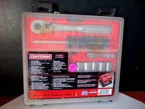 lot 37 image: Craftsman 60 Piece Mechanic Tool Set  Extras And Case