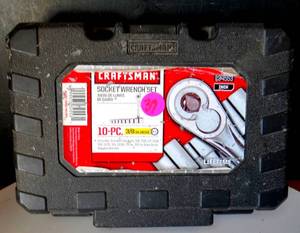 lot 39 image: CRAFTSMAN 10 PC SOCKET TOOL SET WCASE