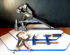 lot 49 image: LOT OF ASSORTED CLAMPS AS SHOWN