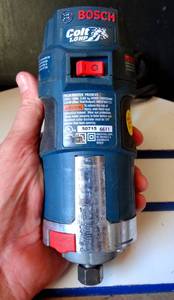 lot 80 image: BOSCH Colt Electronic Variable-Speed Palm Router - MODEL PR20EVS - WORKS