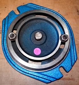 lot 85 image: BENCH MOUNT GUIDE - UNKNOWN