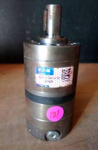 lot 101 image: EATON CHAR-LYNN 129-0340 Hydraulic Motor, .79 cu inrev, 5 Bolt