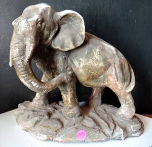 lot 147 image: LARGE CERAMIC ELEPHANT