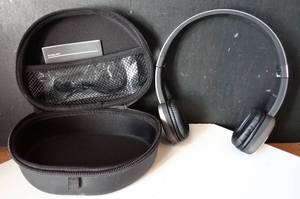 lot 148 image: BROOKSTONE PRO BLUETOOTH HEADPHONES WITH CASE