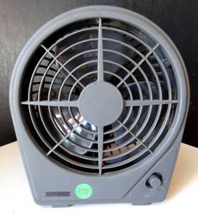 lot 170 image: LASKO PORTABLE DESK FAN