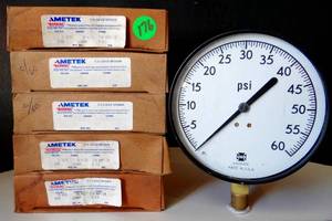 lot 176 image: BIG $ LOT - Ametek Pressure Gauge, NOS Vintage, Original Box C 5105 (5X$)