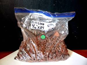 lot 236 image: 1000 Pcs - 516 X 24 NUTS