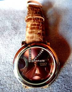 lot 256 image: STUDIO QUARTZ STD3163W WATCH WITH LEATHER BAND - WORKS