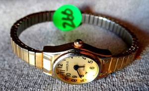 lot 260 image: WATCH-iT WOMENS GOLD TONE FLEX BAND WATCH - WORKS