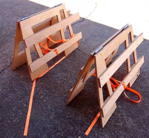 lot 283 image: HOME MADE WOODEN SAW HORSES