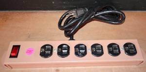 lot 295 image: 6 OUTLET POWER SUPPLY EXTENTION