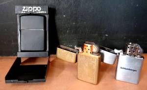 lot 321 image: VINTAGE ZIPPO LIGHTER LOT AS SHOWN (3)