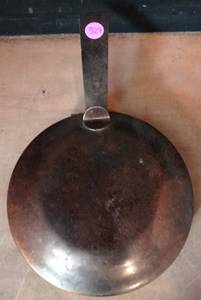 lot 327 image: VINTAGE Silver Crest Bronze Steel Silent Butler Ash Crumb Catcher $$