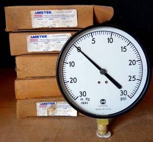 lot 340 image: BIG $ LOT - Ametek Pressure Gauge, NOS Vintage, Original Box C 5105 (5X$)