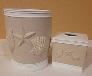 lot 51 image: LOT OF SEA  BEACH THEMED BATHROOM ACCESSORIES AS SHOWN.