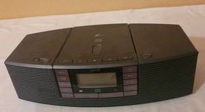 lot 54 image: ZENITH STEREO CD DIGITAL CLOCK RADIO MODEL Z2020B AS SHOWN.