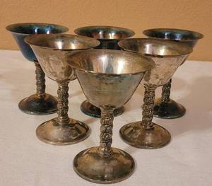 lot 67 image: (6) VINTAGE ALFONSO LARA MADE IN SPAIN SILVER PLATED GRAPE STEM CHAMPAGNE FOOTED GOBLETS AS SHOWN. (SOLD 6 X THE MONEY)