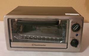 lot 94 image: TOASTMASTER TOASTER OVEN MODEL TM102-TR AS SHOWN.