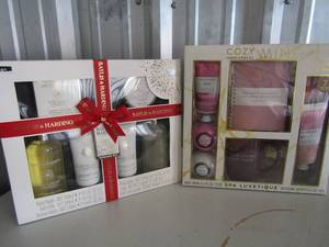 lot 75 image: Baylis & Harding bath set NIB & Cozy mind Spa Luxe Tique NIB cherry blossom sent