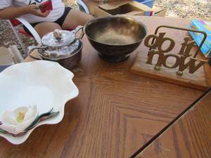 lot 141 image: Do it now napkin holder, Harridan silver plate bowl, flower dcor bowl, Reed & Barton silver soldered 3610 USN covered dish