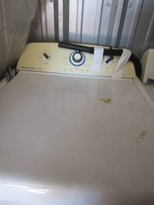 lot 10 image: Frigidaire affinity 7 setting washing machine used, unknown working condition
