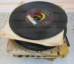 lot 48 image: 45s records include oldies but goodies country and western, rock, and more qty 20 plus