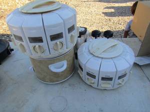lot 203 image: 2 used kitchen art seasoning dispensers, various salt and pepper dispensers all used