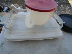 lot 204 image: covered casserole dish, one covered measuring cup, hot pot plate electric