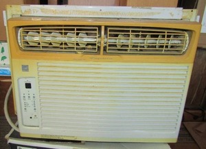 lot 222 image: Frigidaire window AC unit energy saver, unknown working condition