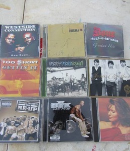 lot 225 image: music CDs includes Eminem, too short, Jonas brothers, and more qty 10