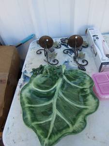 lot 271 image: Frog kitchen platter, lunch box with lid, Elite hand blender, 2 grapevine dcor candle holders, all in good condition